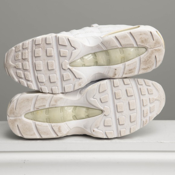 Nike Air Max 95 Essentials Triple White Men Sz 11 CT1268 Athleisure Streetwear - Picture 7 of 8